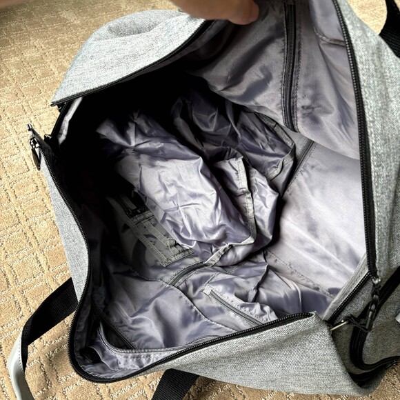 Modoker Carry On Garment Duffel Bag Hanging Suit Travel Bag Red Wings NWOT - Picture 8 of 12